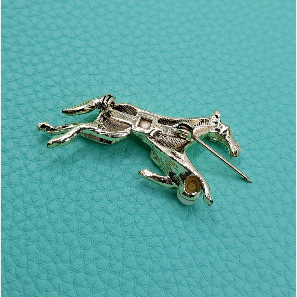 Vintage Horse Brooch Light Goldtone Mid Century Filly with Pearl - Picture 8 of 9